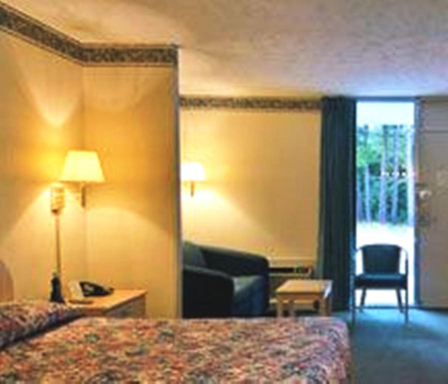Howard Johnson By Wyndham Commerce Ga Rom bilde